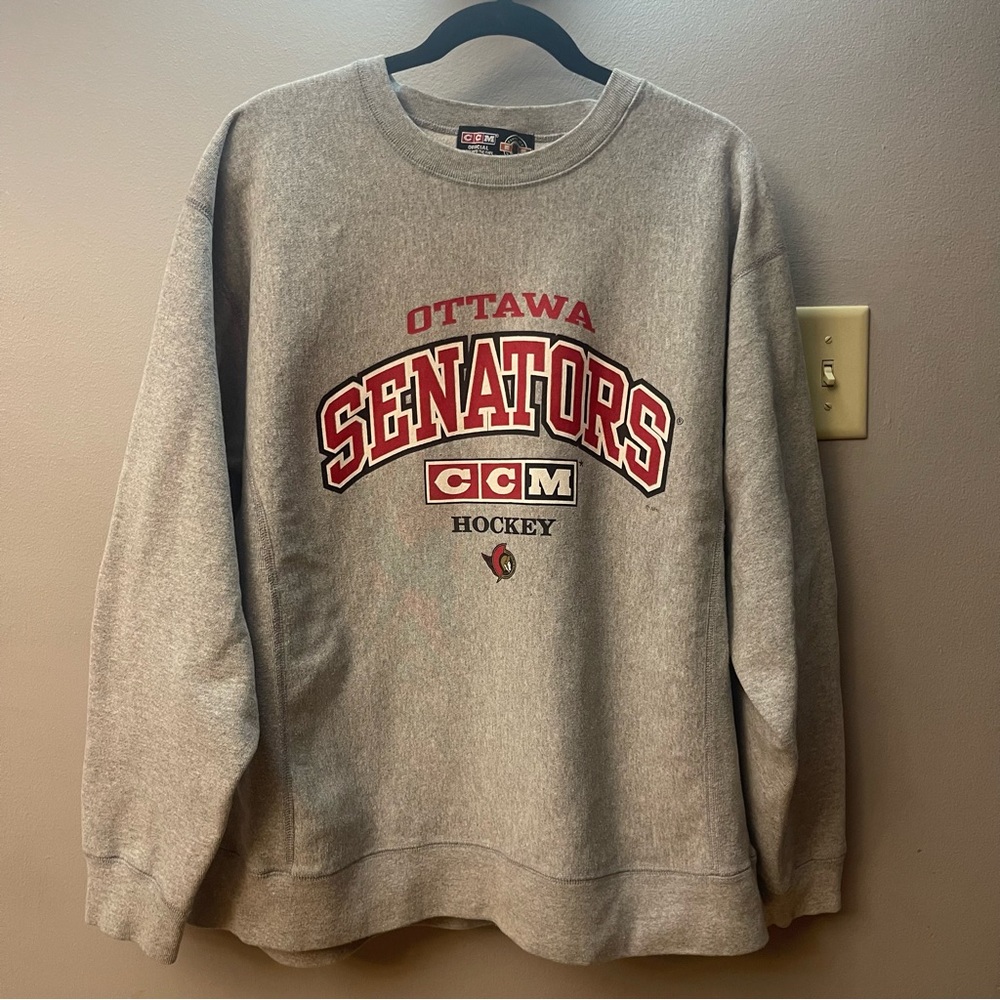 Vintage CCM Ottawa Senators NHL hockey crewneck sweatshirt